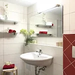 Iii In The Anton House * أوبيرميسلشتاين